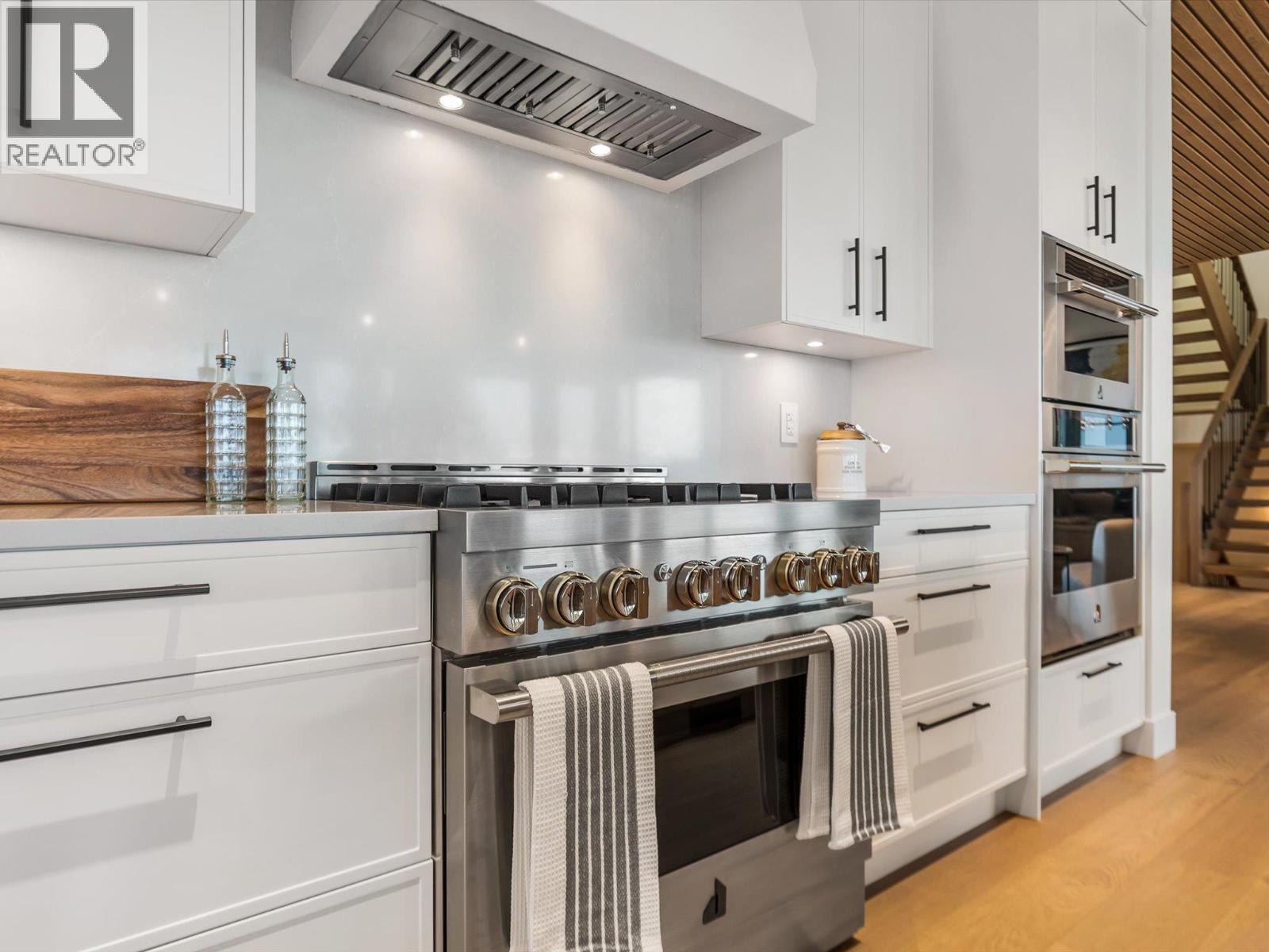5650 The Edge Place Unit# 110