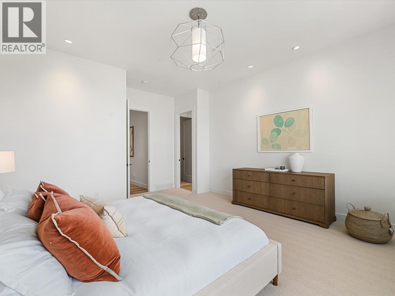 5650 The Edge Place Unit# 110