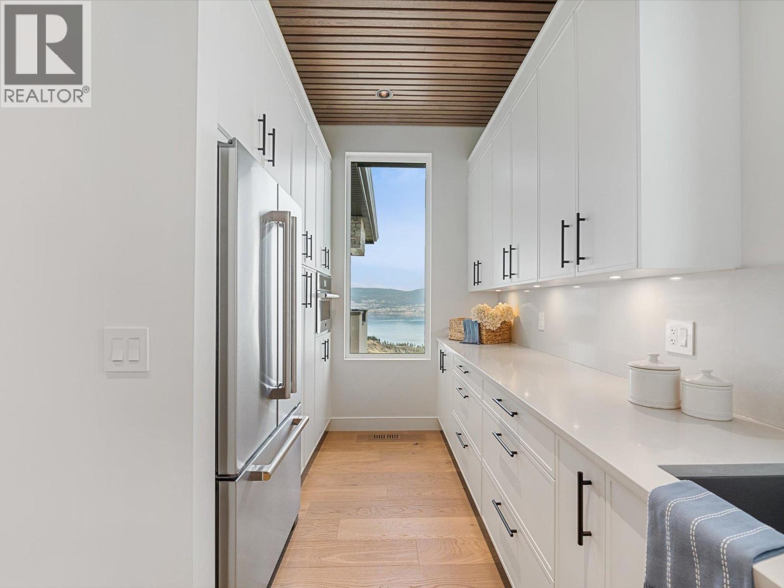 5650 The Edge Place Unit# 110