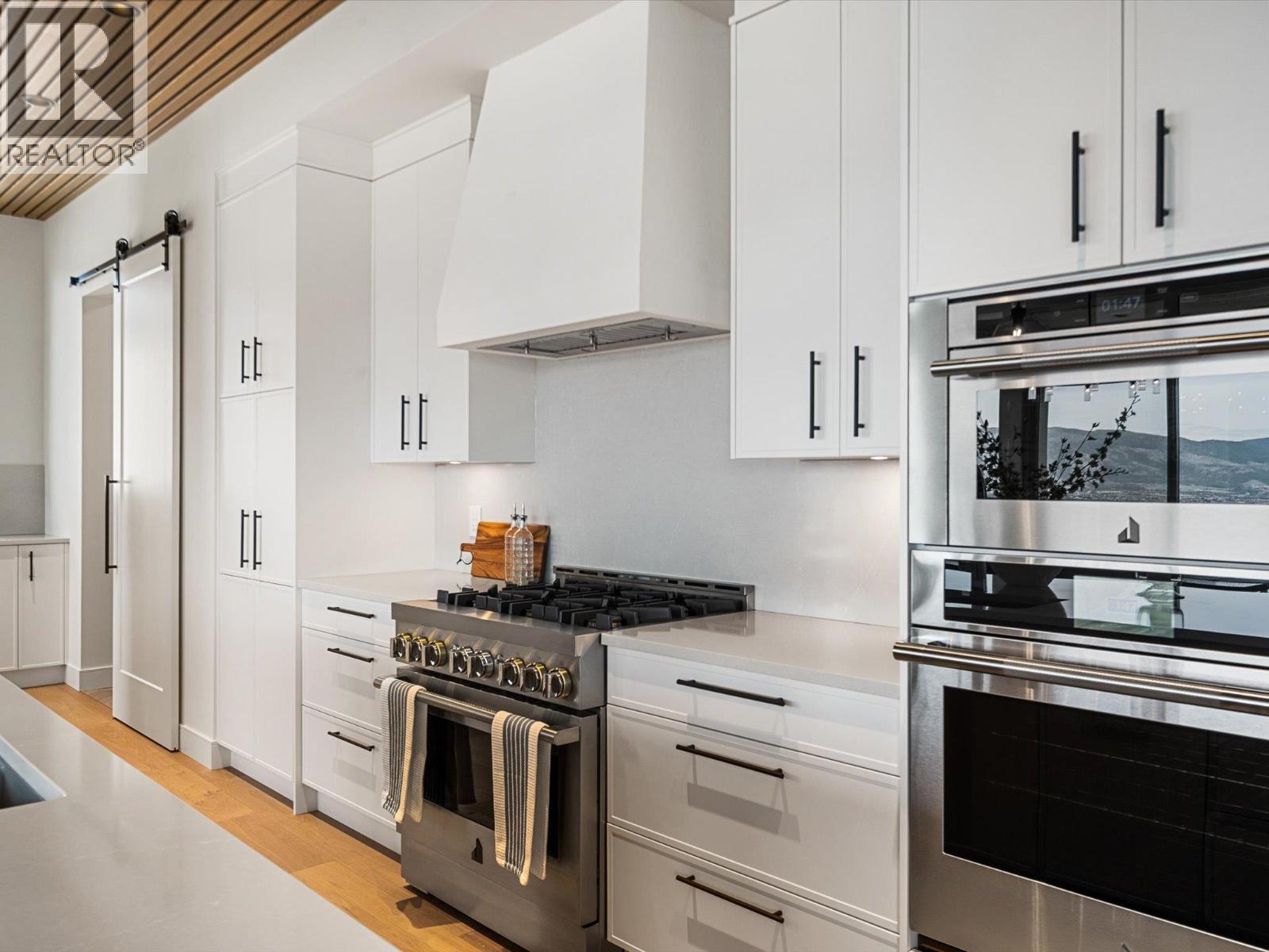 5650 The Edge Place Unit# 110