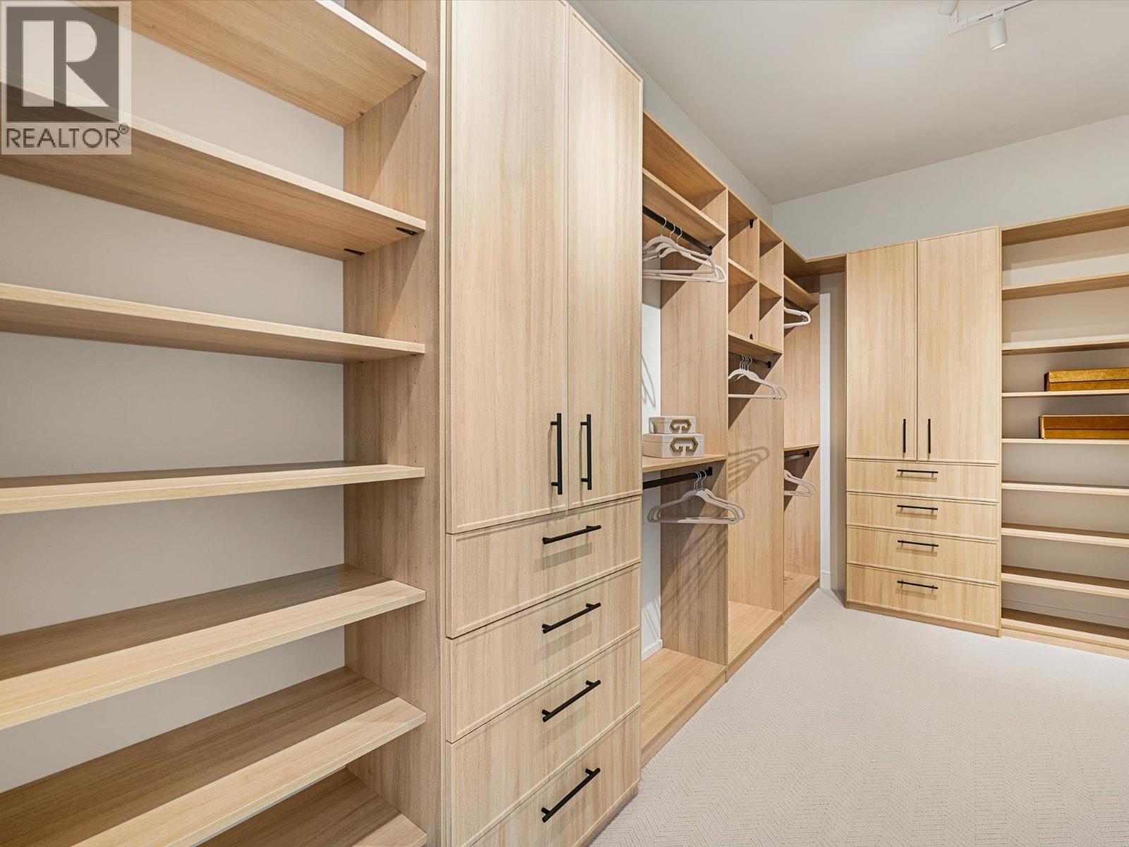 5650 The Edge Place Unit# 110