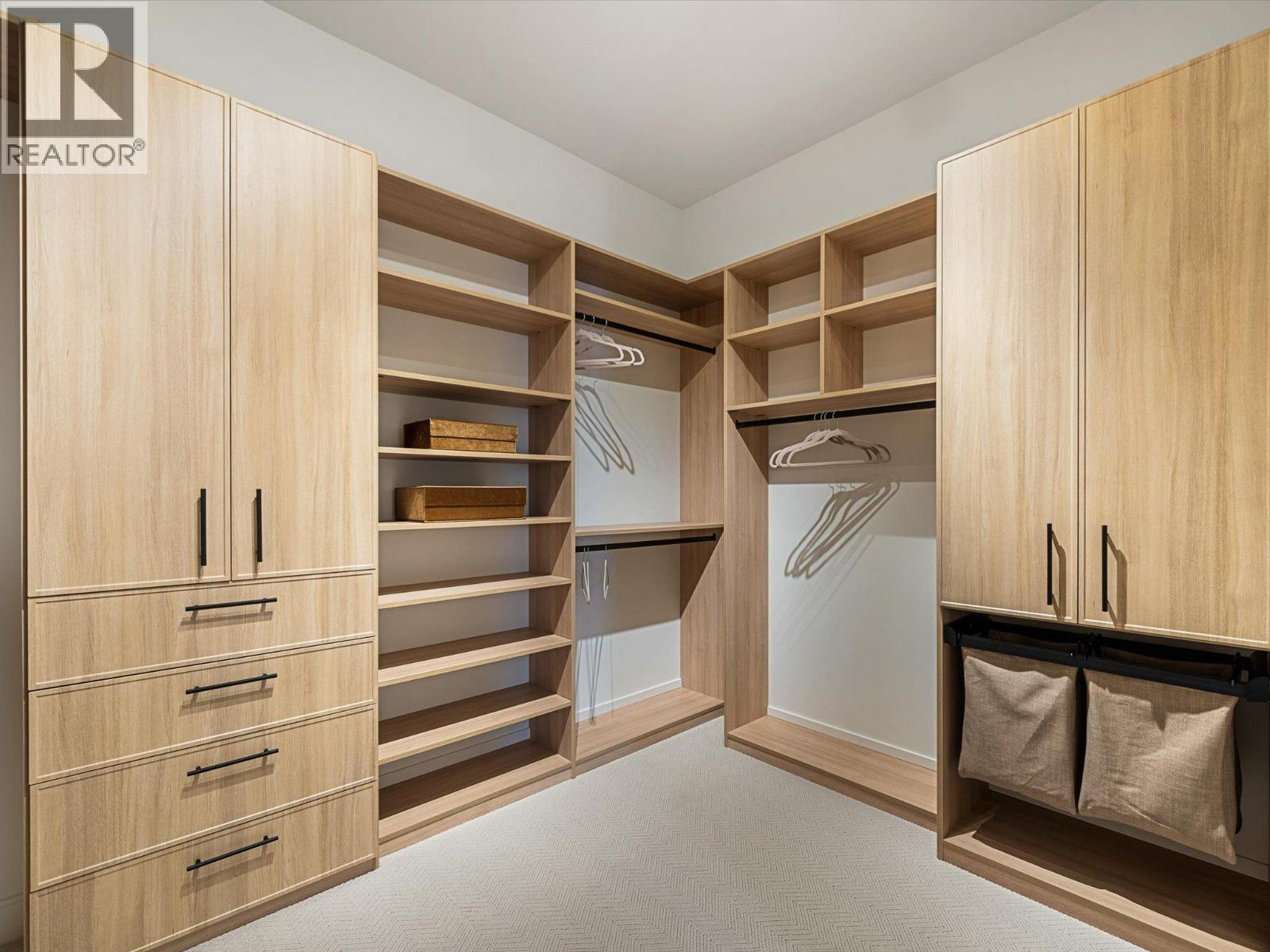 5650 The Edge Place Unit# 110