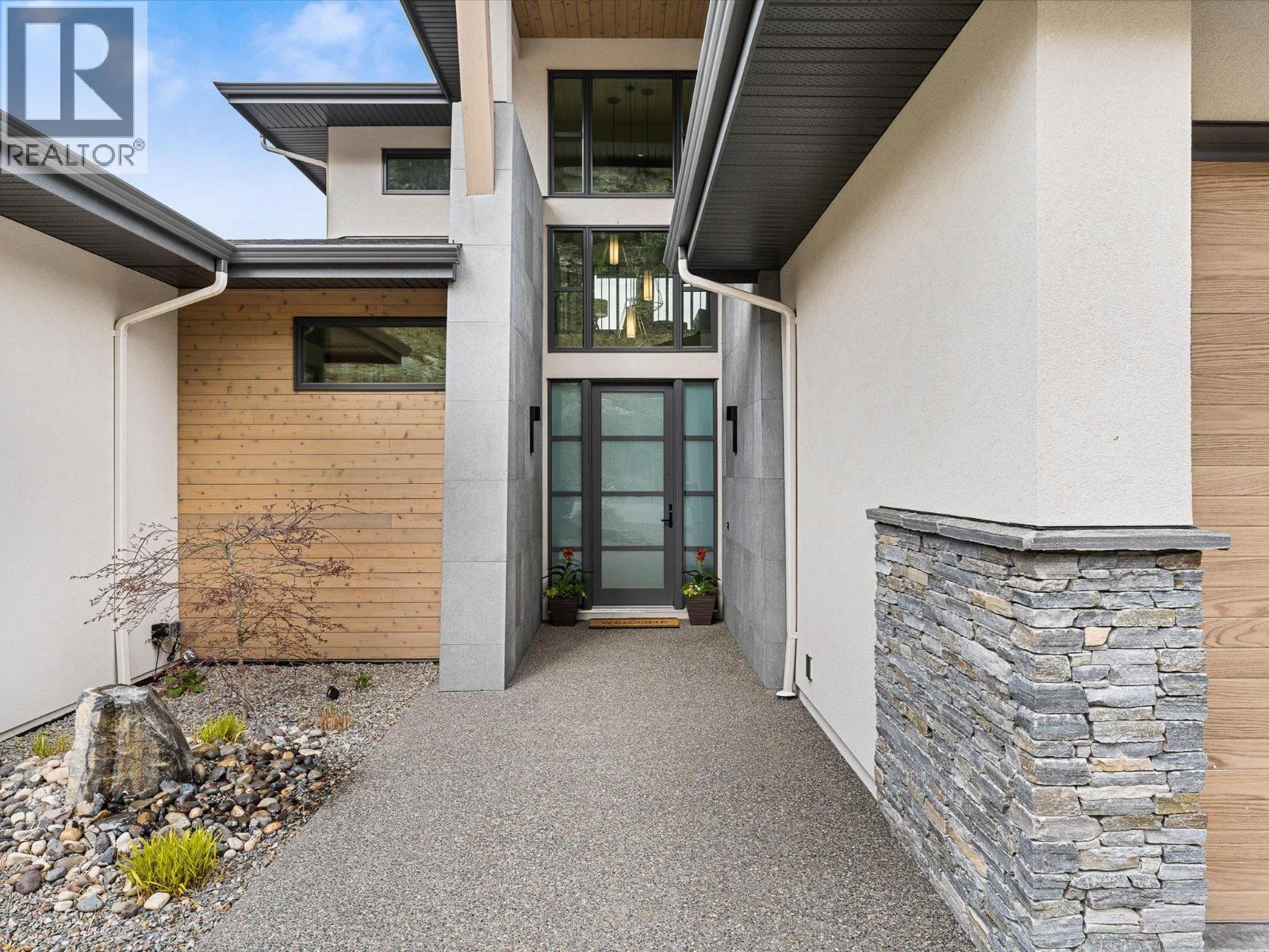 5650 The Edge Place Unit# 110