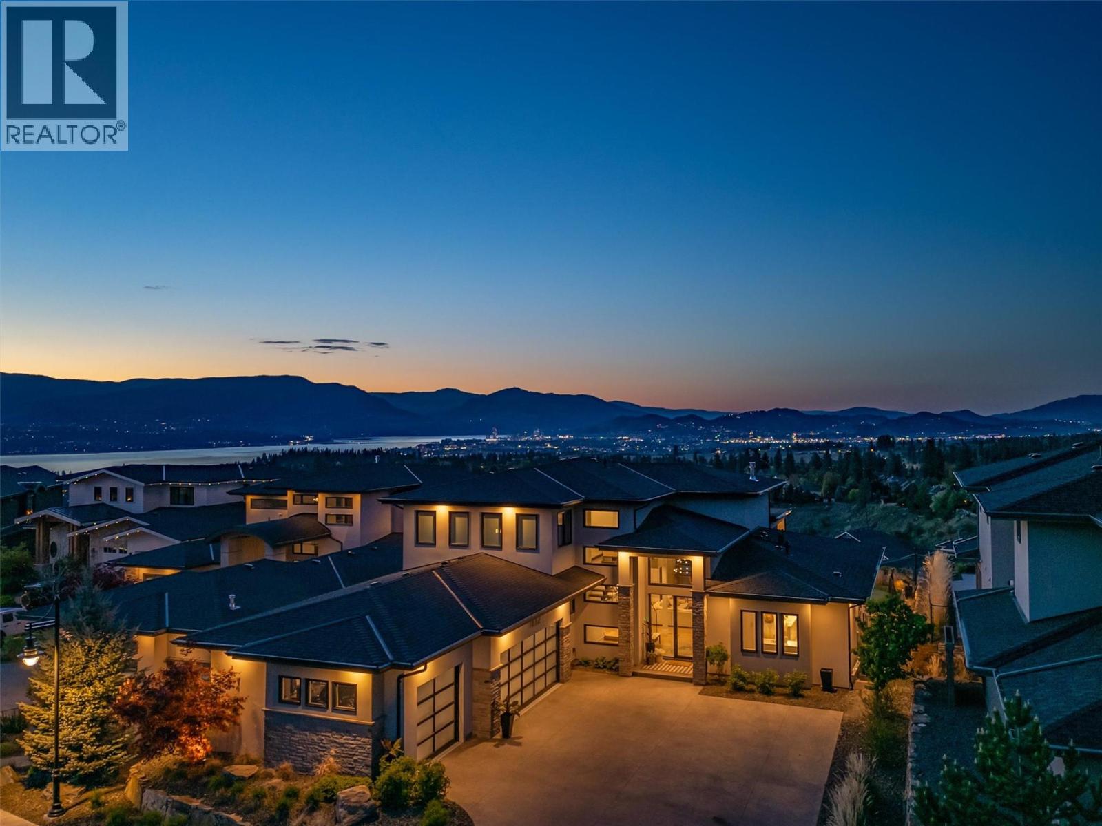 1612 Vincent Place