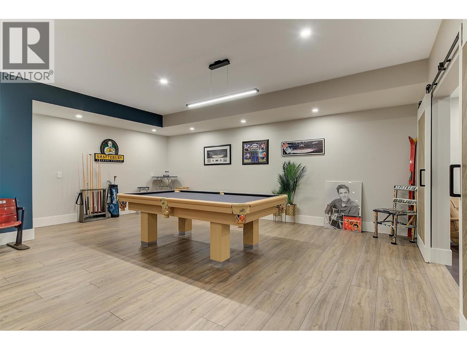 1612 Vincent Place