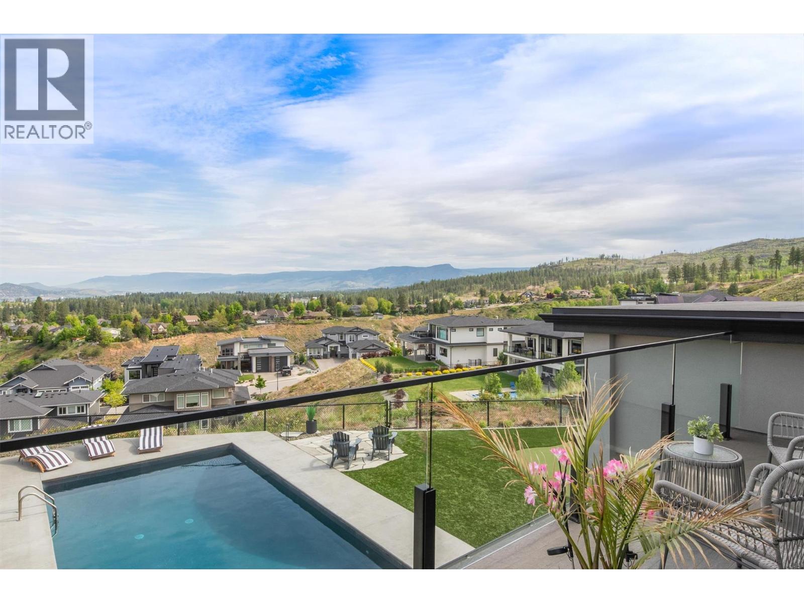 1612 Vincent Place