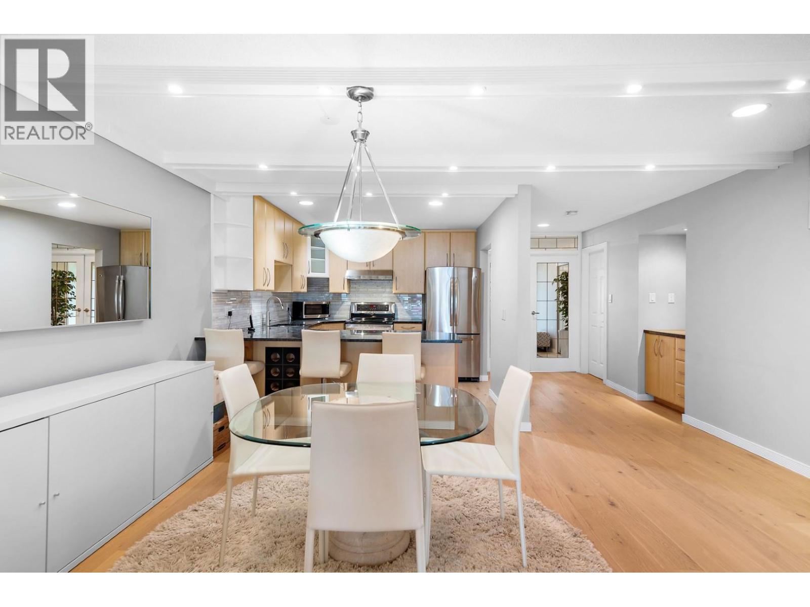2900 Abbott Street Unit# 208