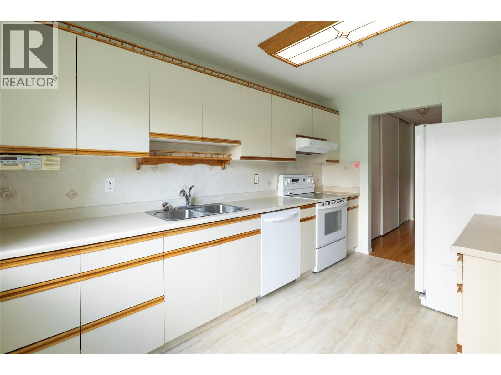1045 Sutherland Avenue Unit# 115B