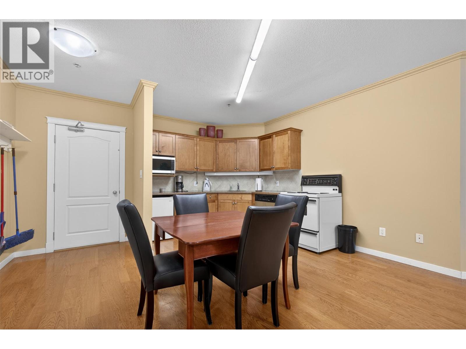 303 Whitman Road Unit# 101