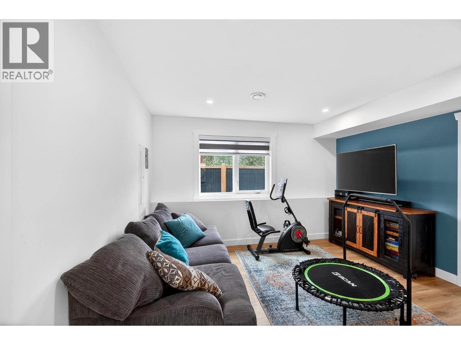3150 Woodstock Drive