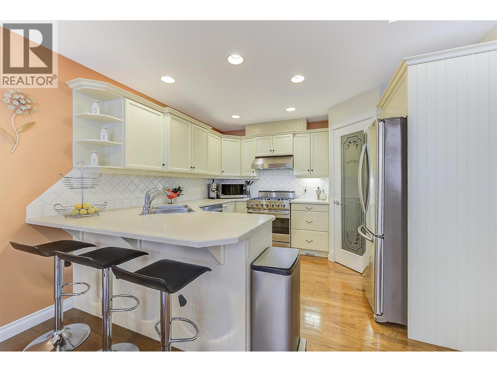 550 Glenmeadows Road Unit# 108