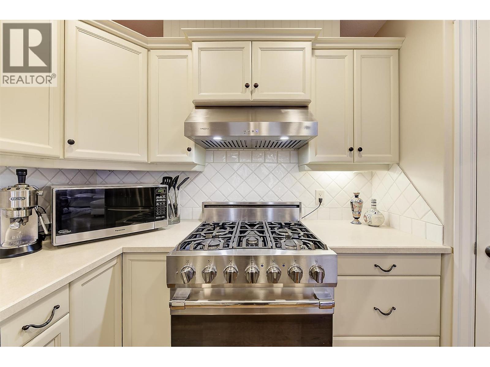550 Glenmeadows Road Unit# 108