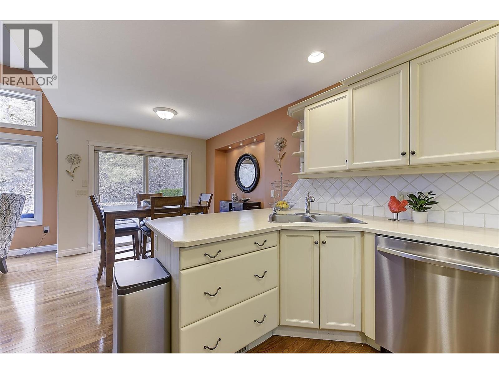 550 Glenmeadows Road Unit# 108