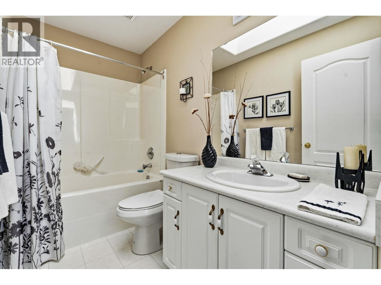 #105 - 2220 Shannon Ridge Drive Lot# 3