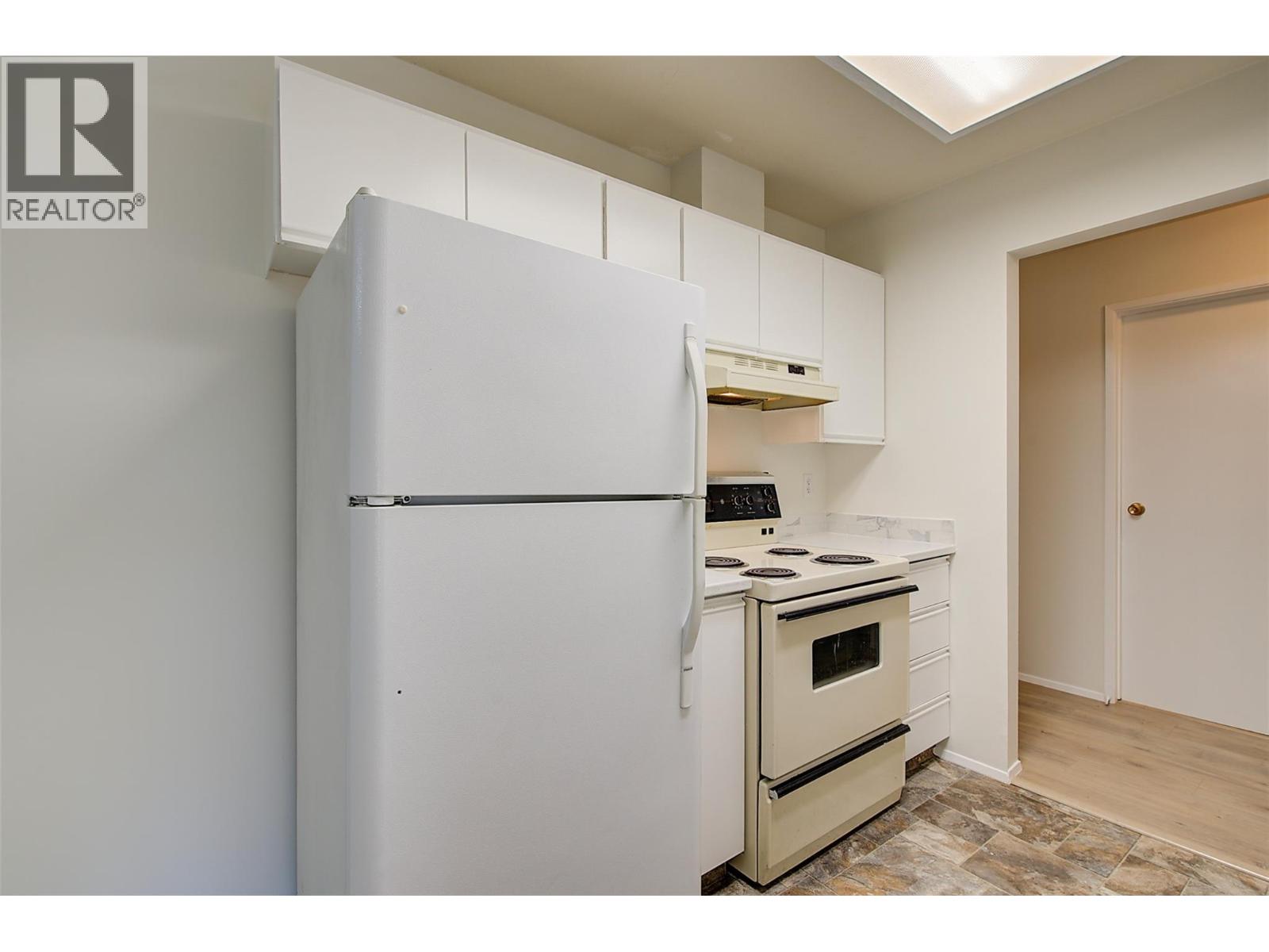 3180 De Montreuil Court Unit# 407