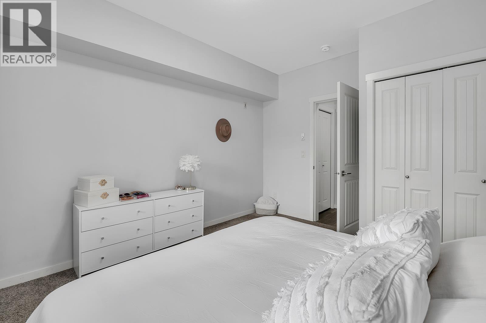 3731 Casorso Road Unit# 118