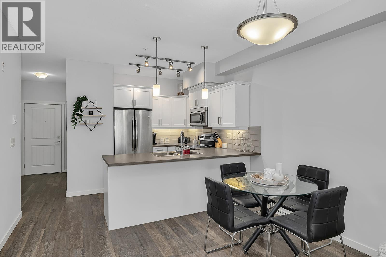 3731 Casorso Road Unit# 118