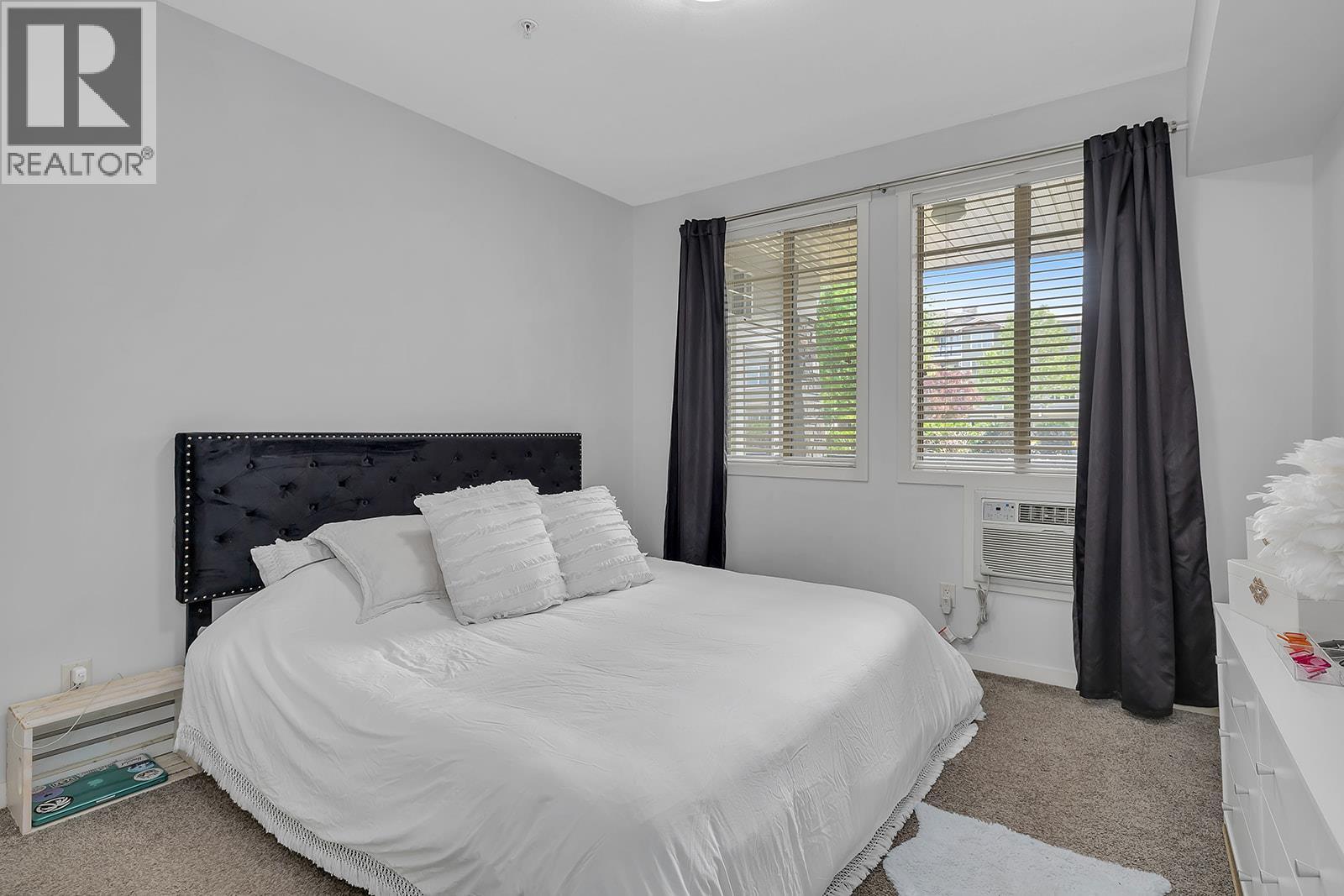3731 Casorso Road Unit# 118