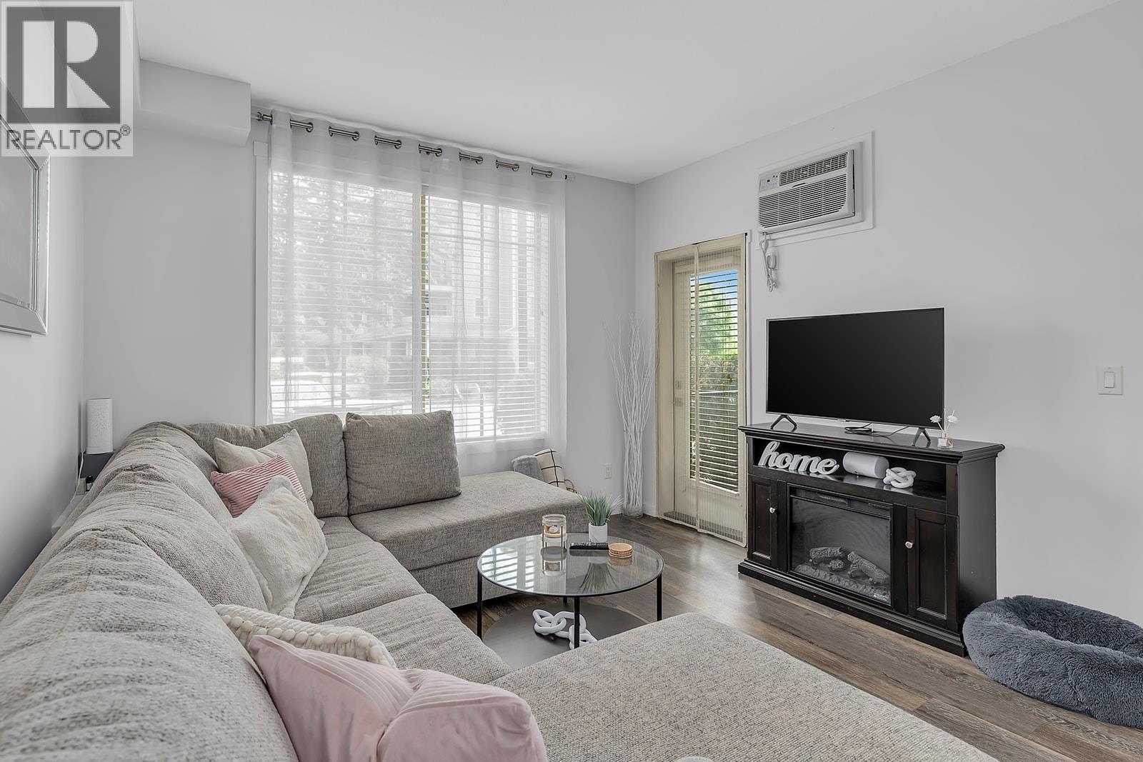 3731 Casorso Road Unit# 118