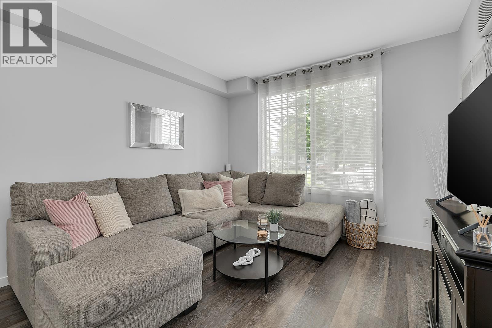 3731 Casorso Road Unit# 118