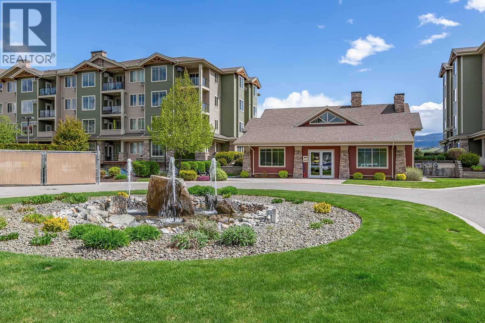 3731 Casorso Road Unit# 118