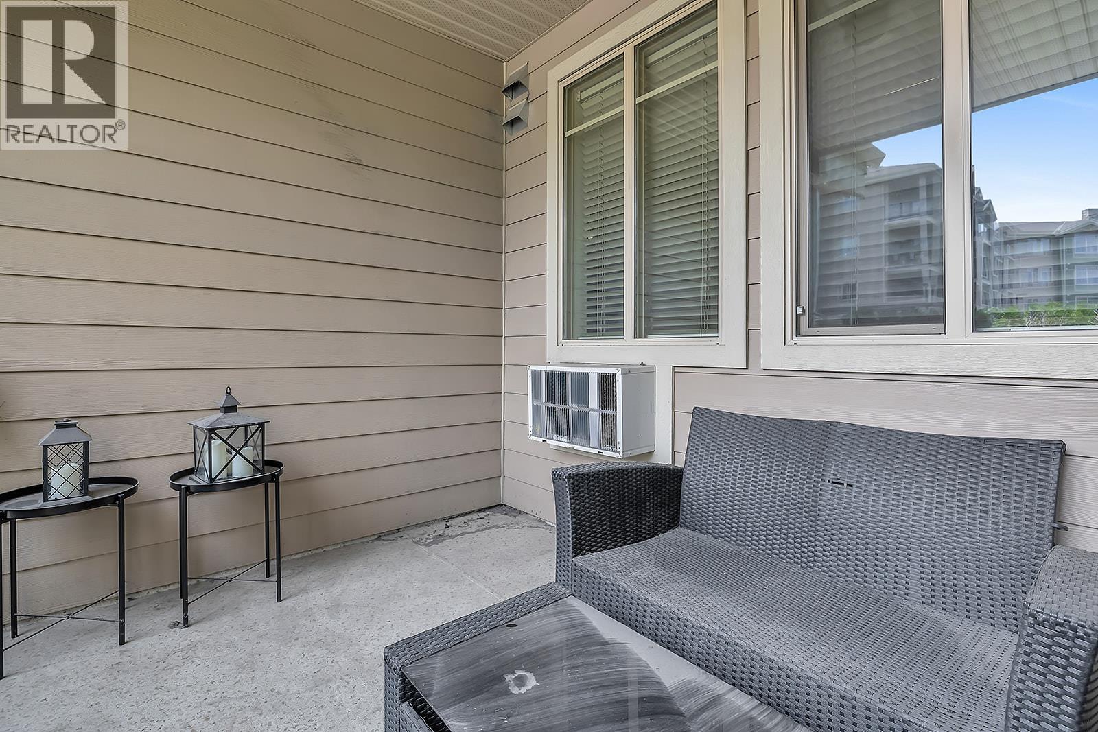 3731 Casorso Road Unit# 118