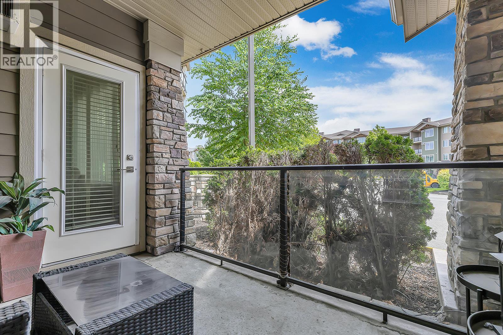 3731 Casorso Road Unit# 118