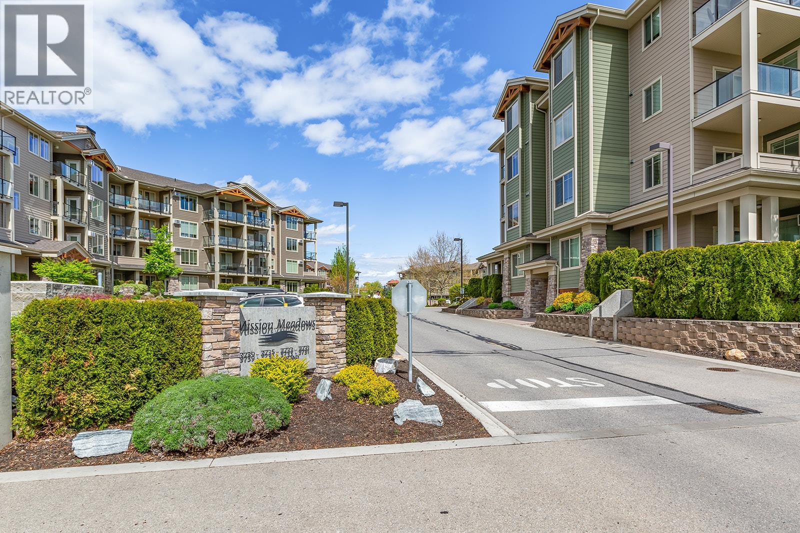 3731 Casorso Road Unit# 118