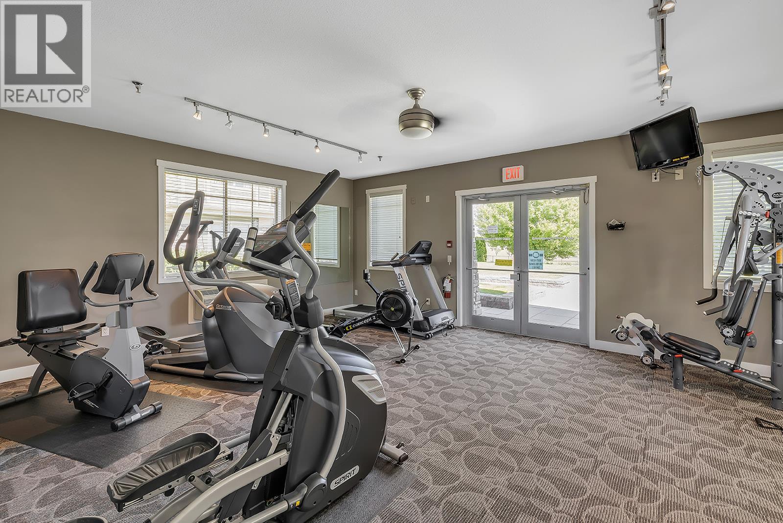 3731 Casorso Road Unit# 118