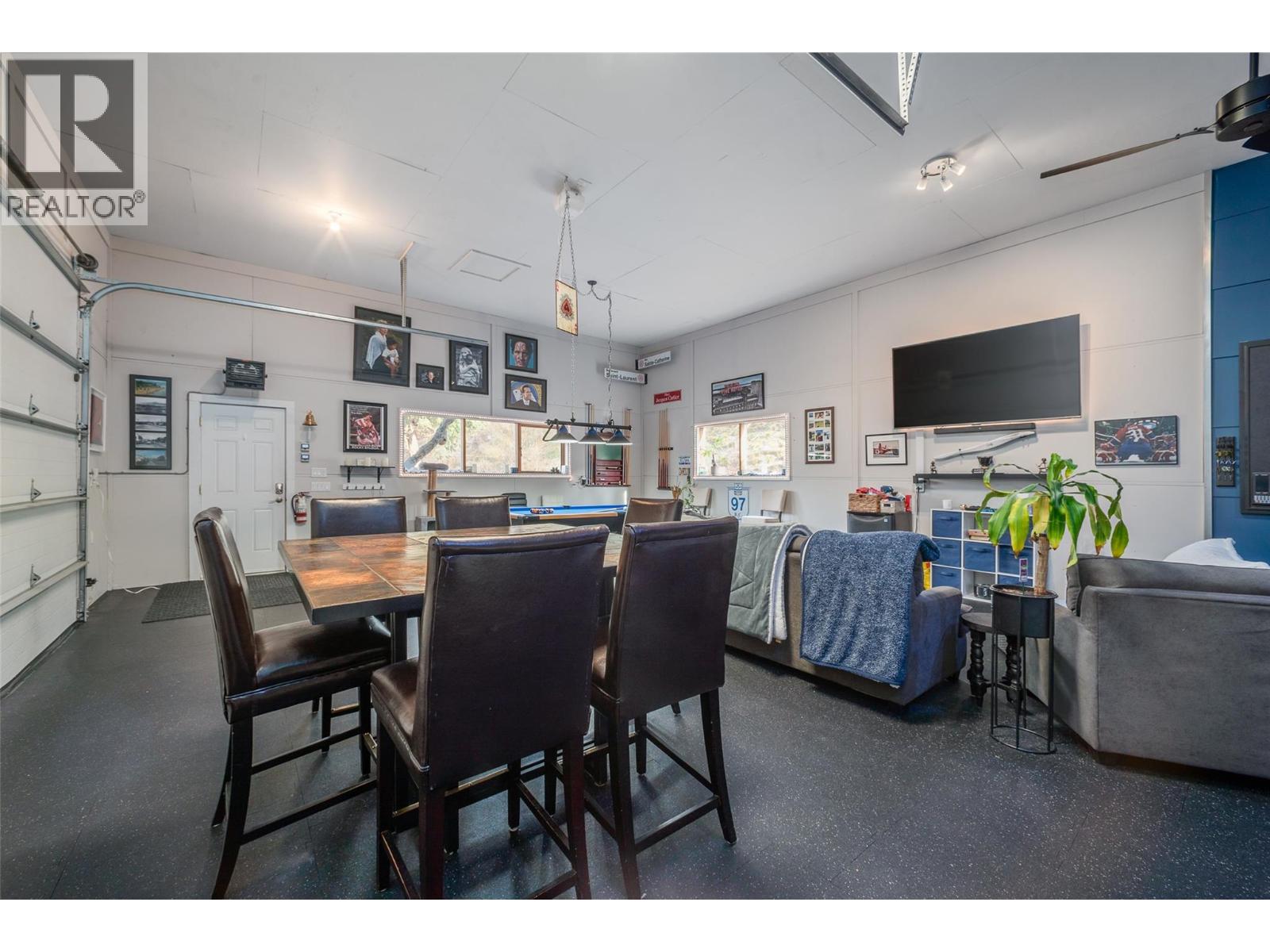 514 Hawes Court