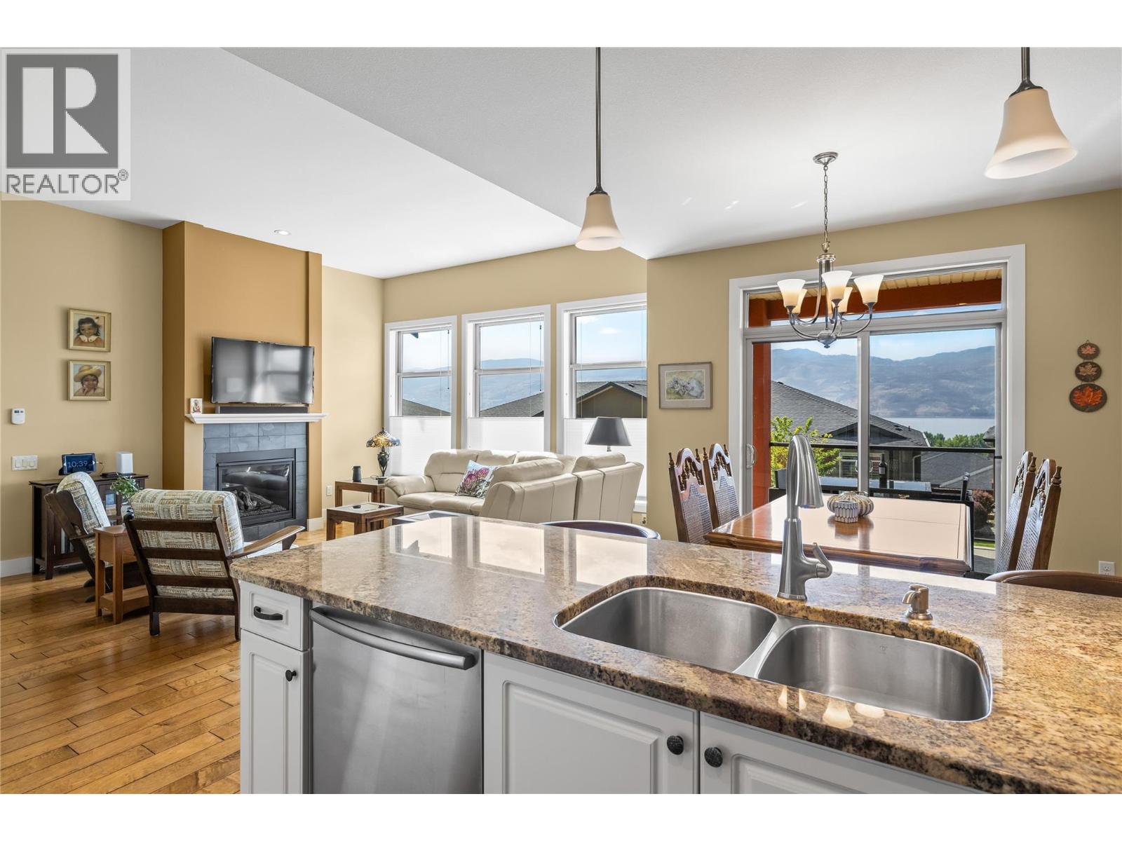 2194 Alvarado Trail