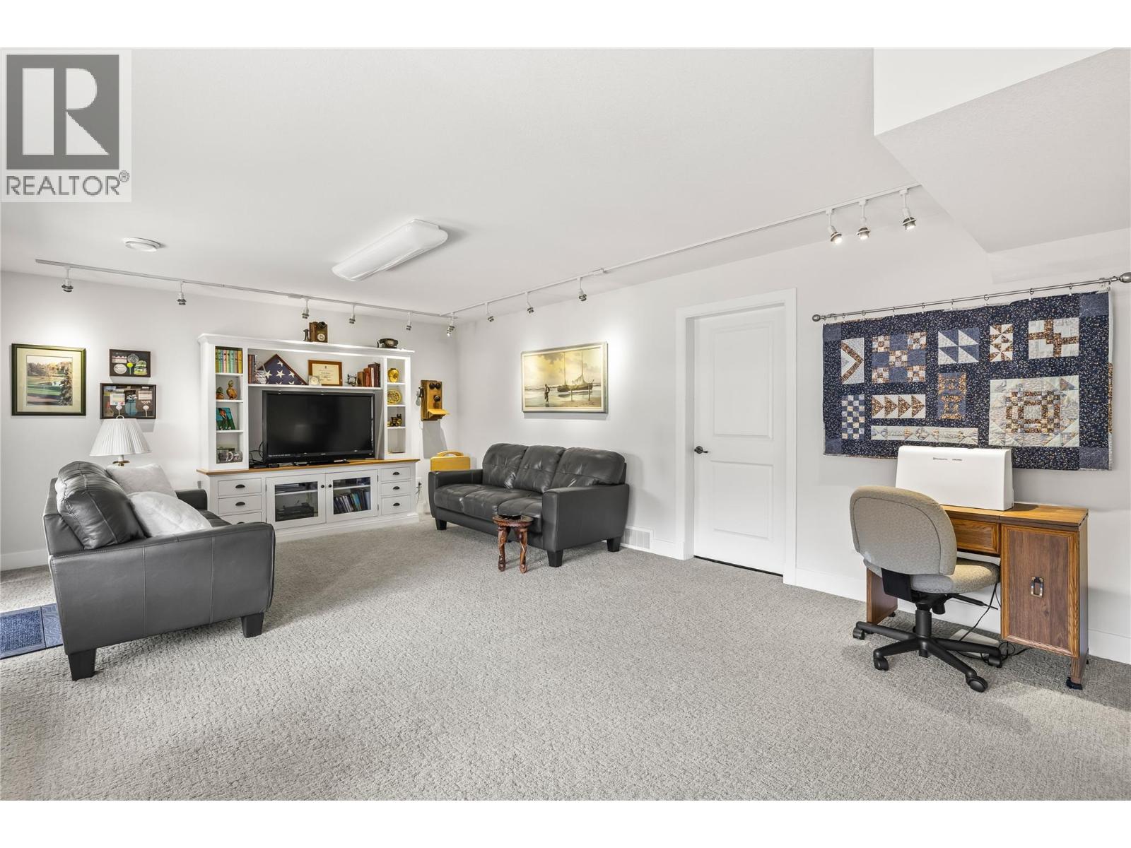 2194 Alvarado Trail