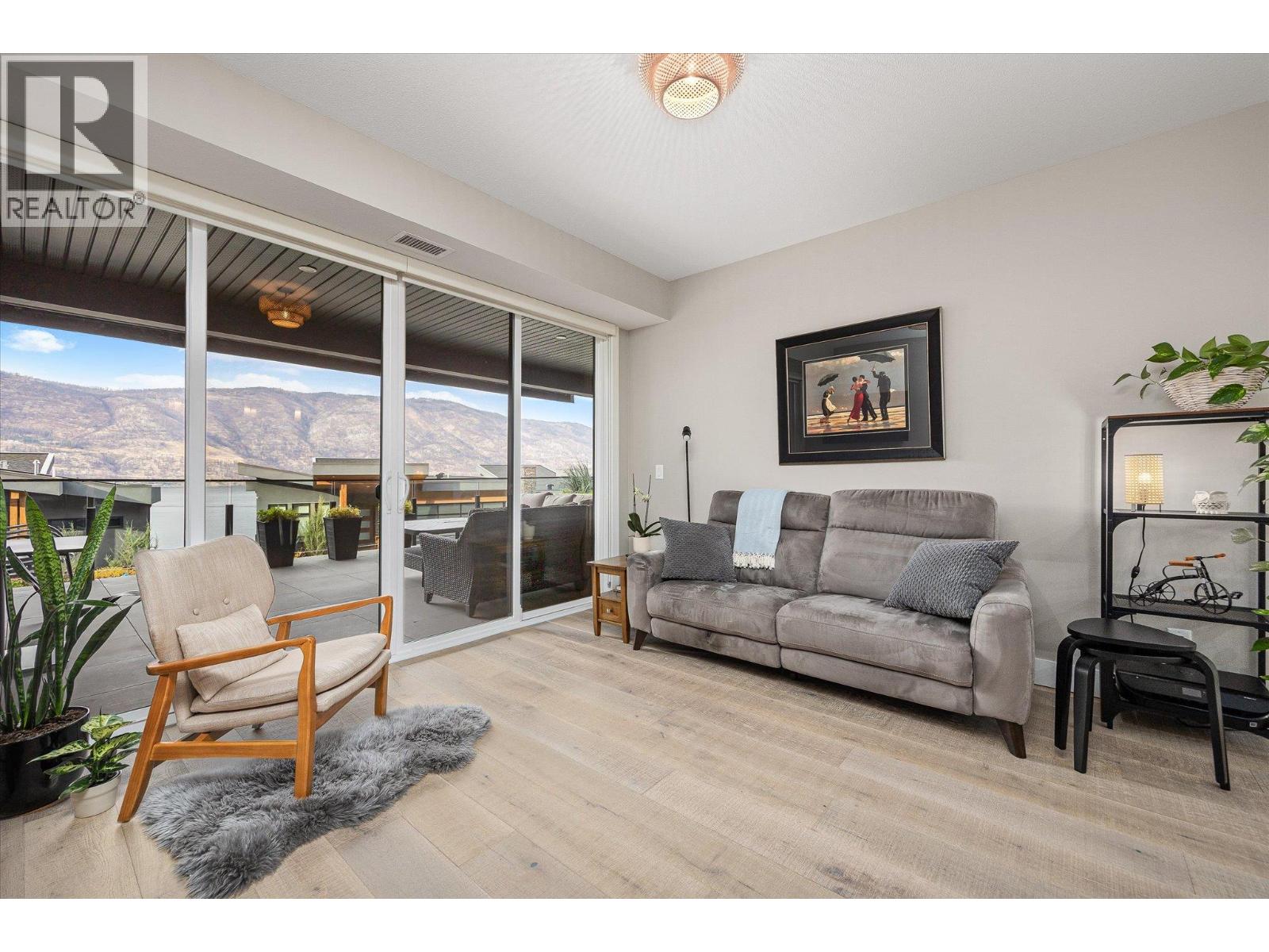 3475 Granite Close Unit# 109