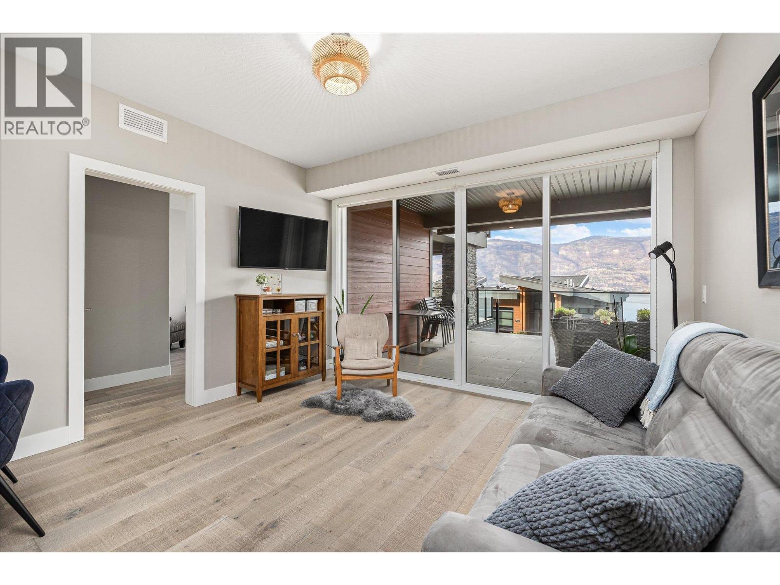 3475 Granite Close Unit# 109