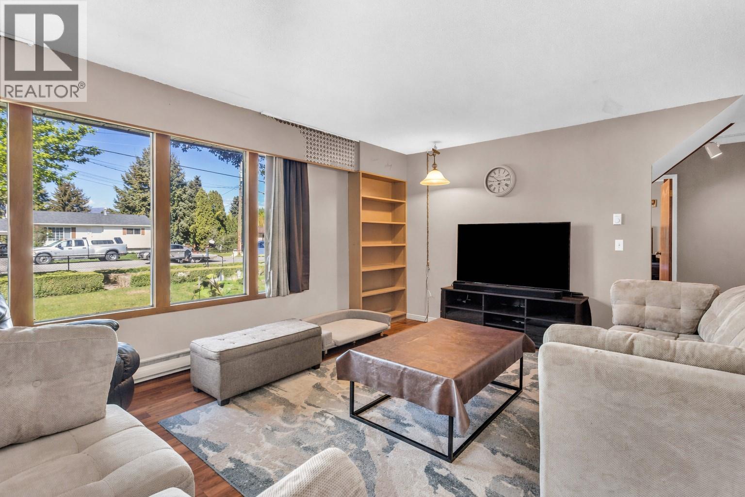 1525 Friesen Road