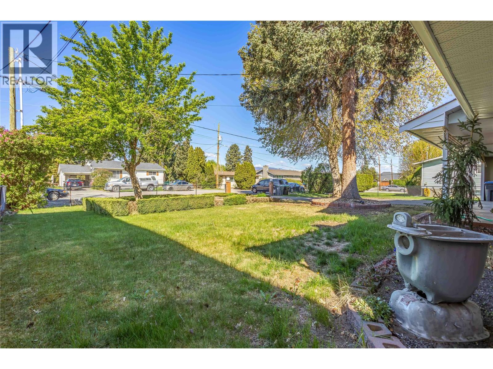 1525 Friesen Road