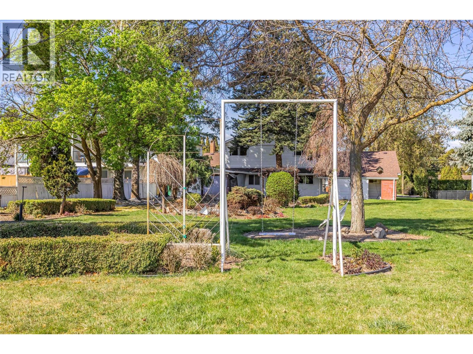 1525 Friesen Road