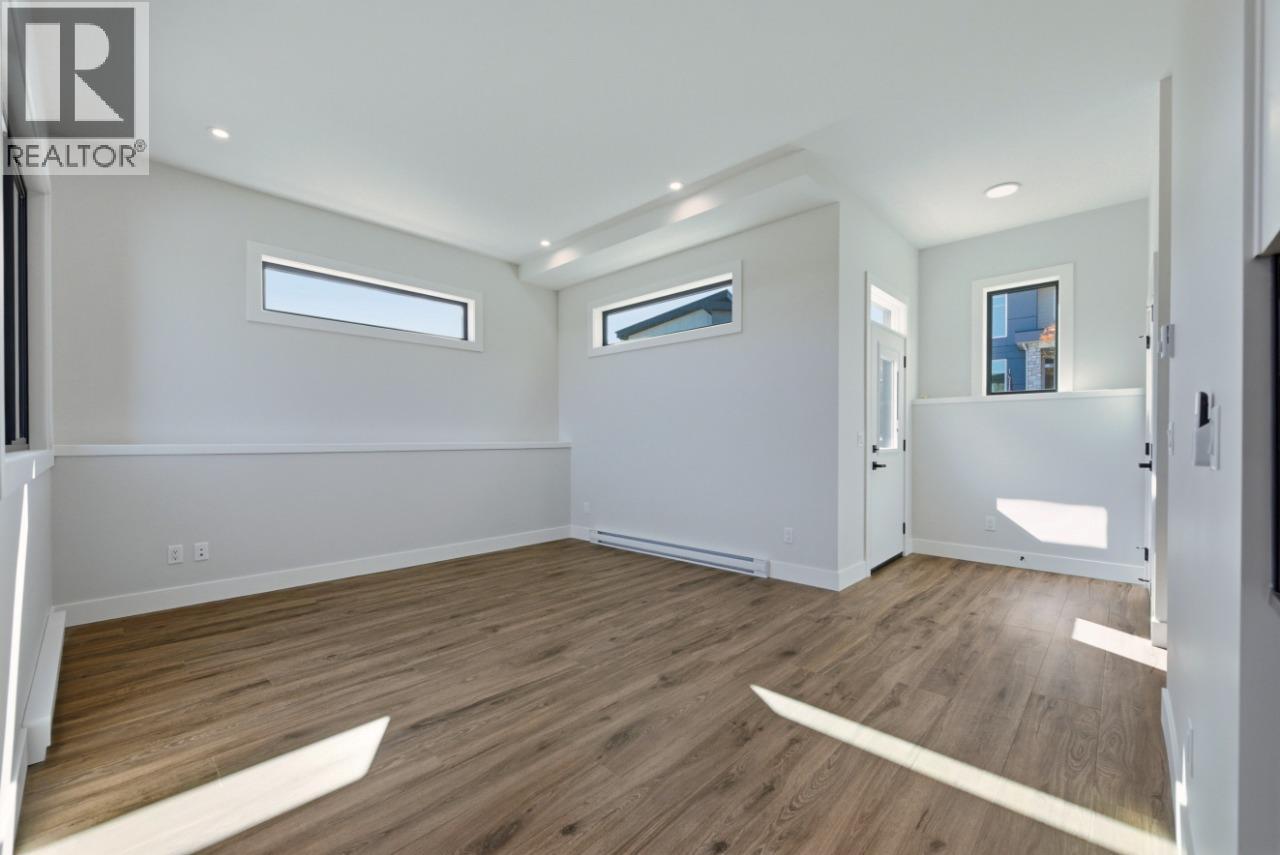 1120 Collinson Court