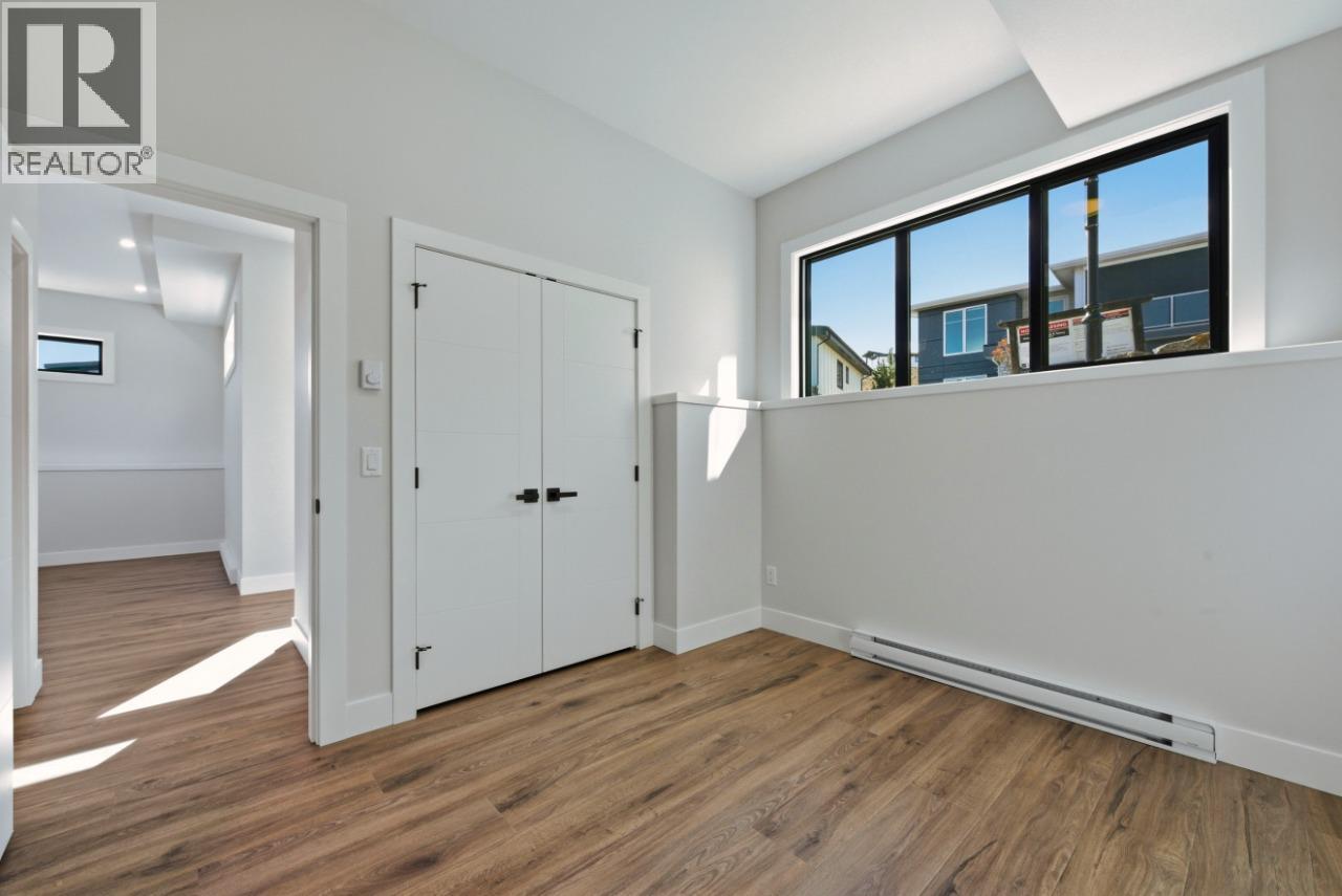 1120 Collinson Court