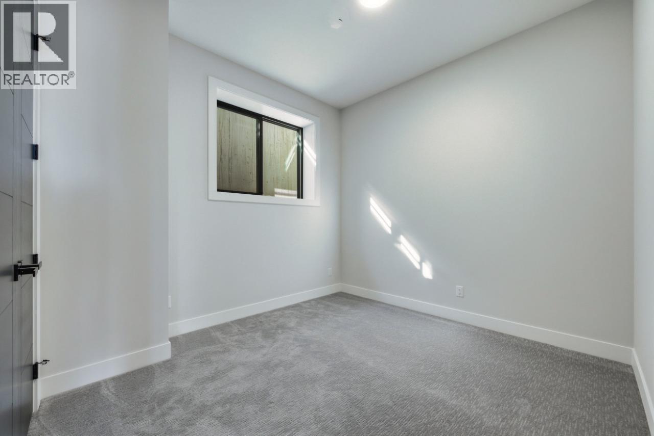 1120 Collinson Court