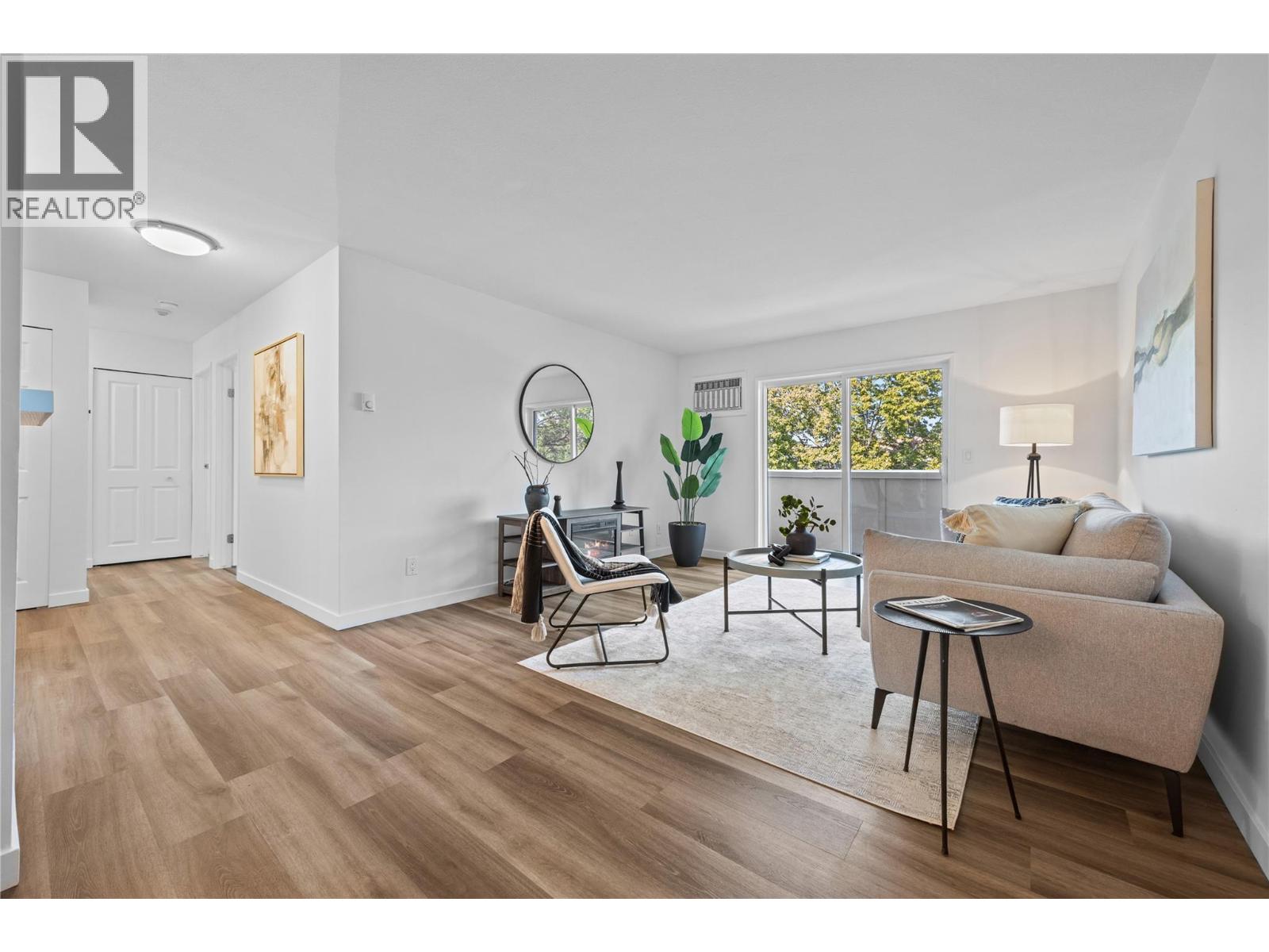 3180 De Montreuil Court Unit# 310