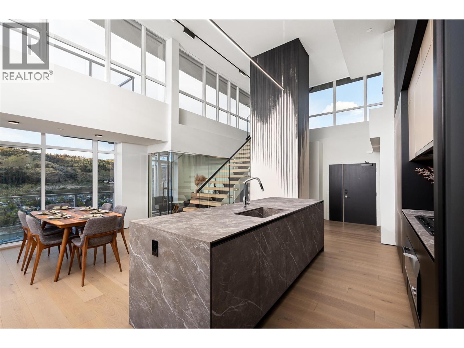 1075 Sunset Drive Unit# PH1
