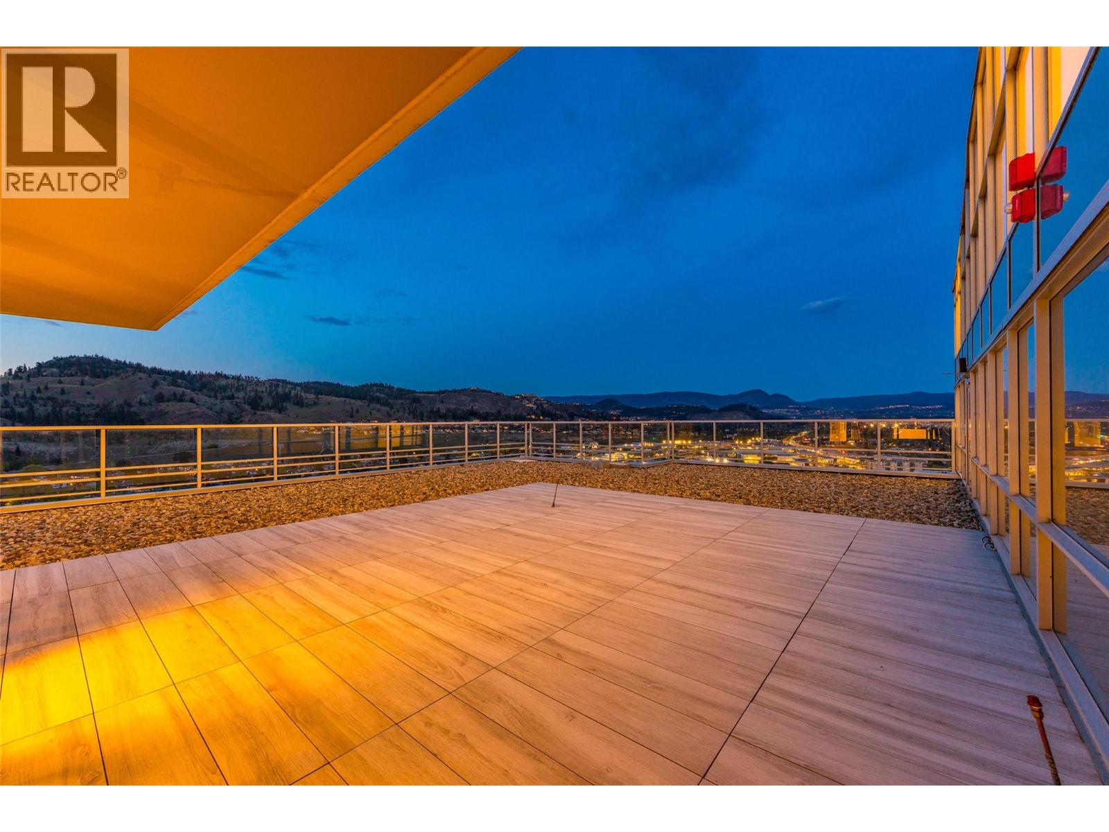 1075 Sunset Drive Unit# PH1