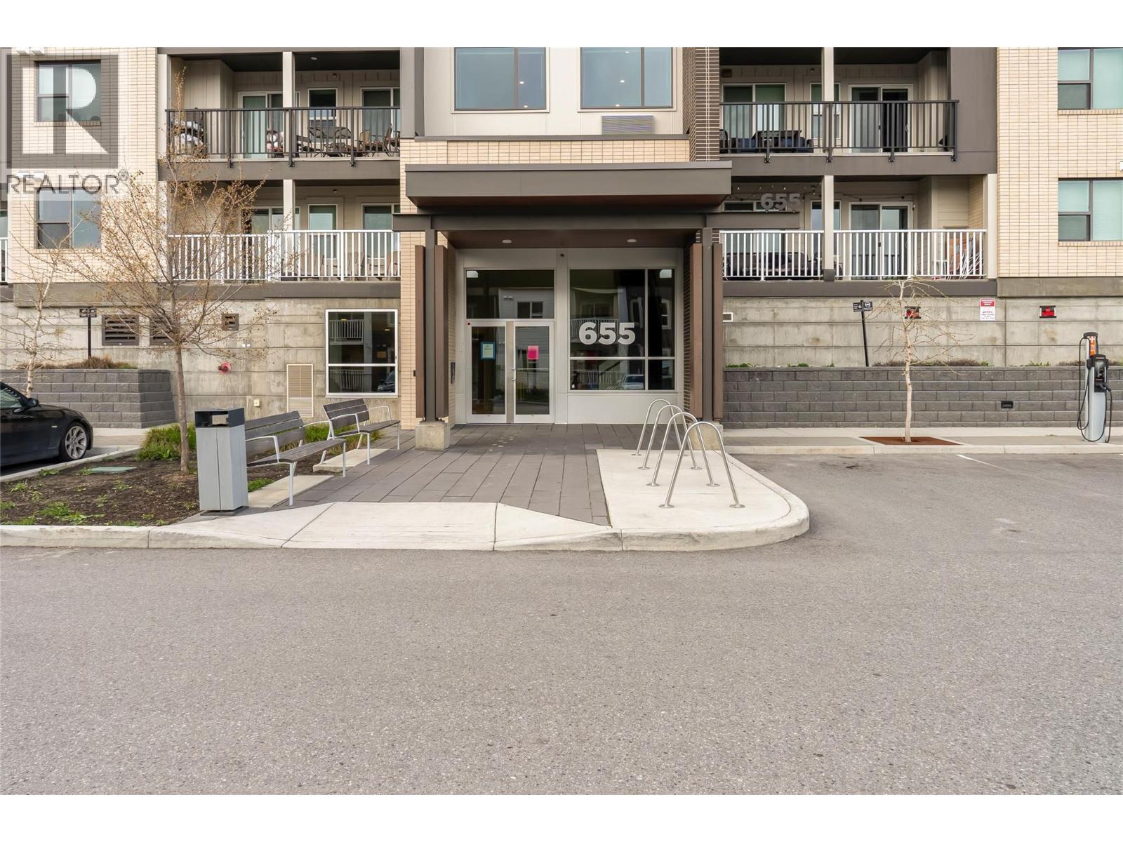 655 Academy Way Unit# 121