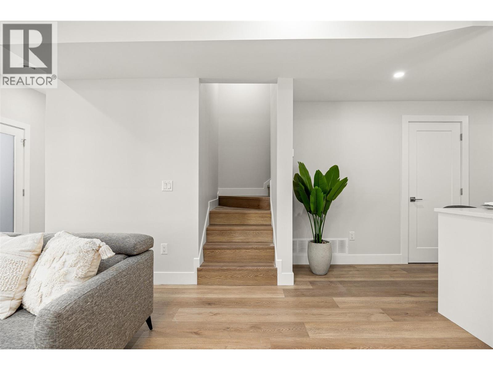 943 Fuller Avenue Unit# 2