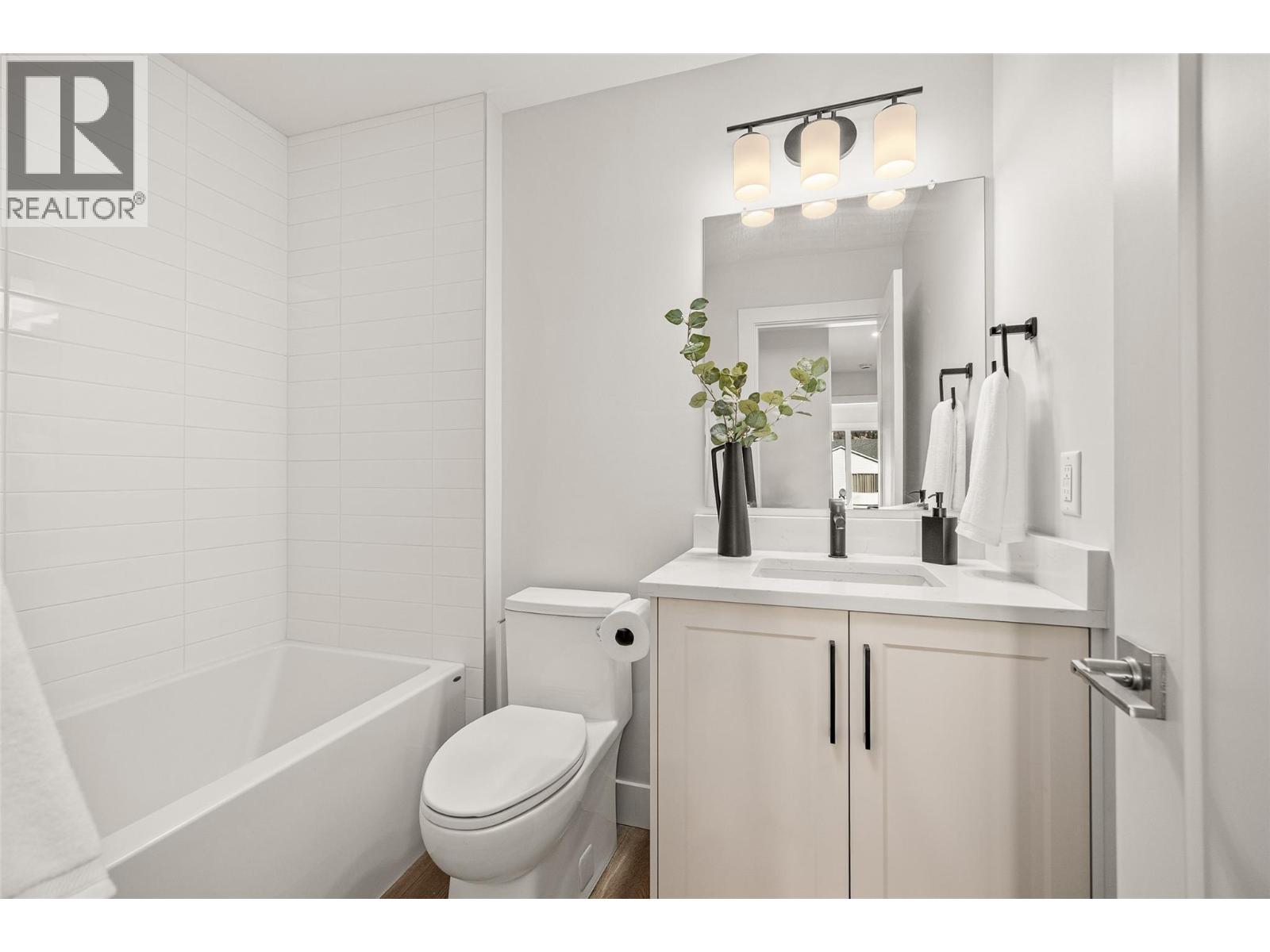 943 Fuller Avenue Unit# 2