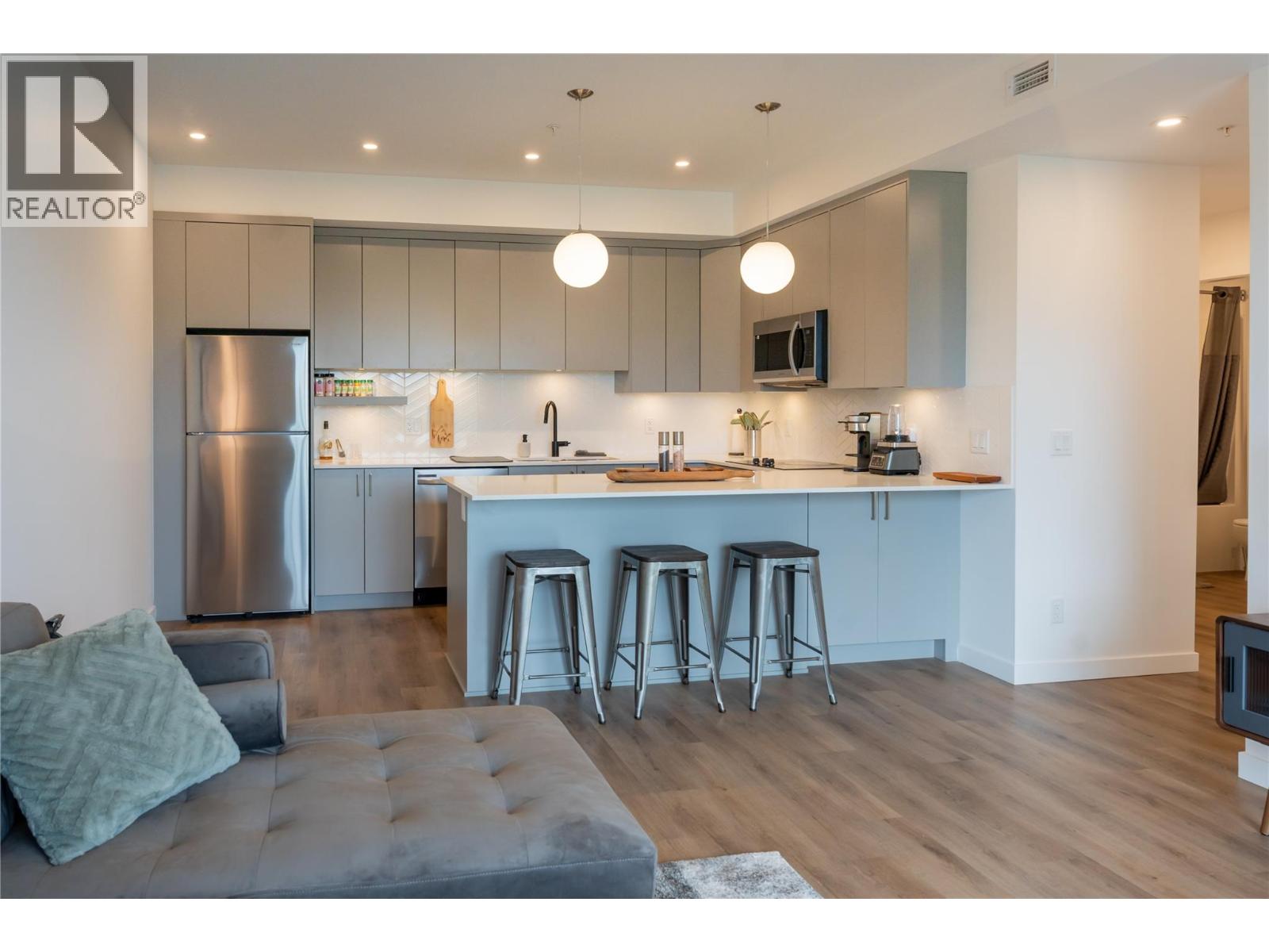 1301 Belaire Avenue Unit# 514
