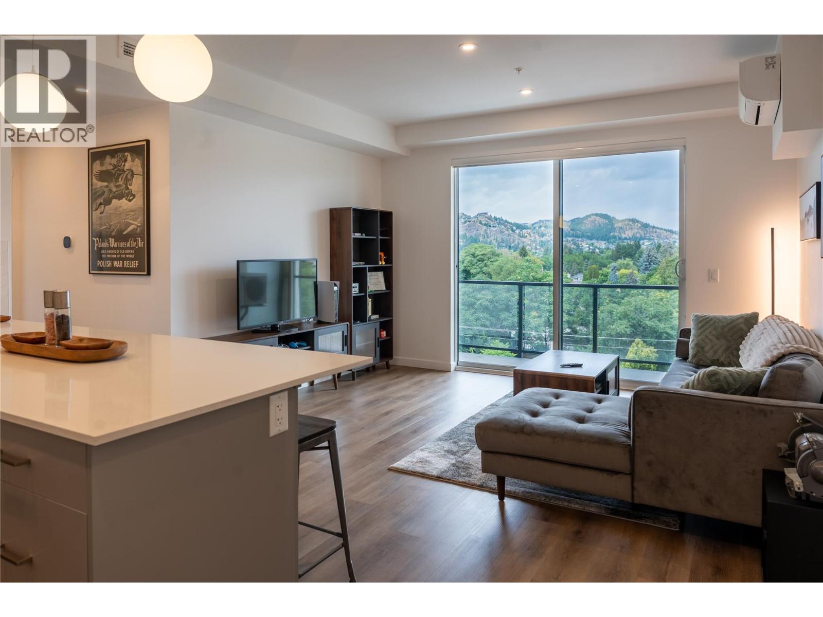 1301 Belaire Avenue Unit# 514