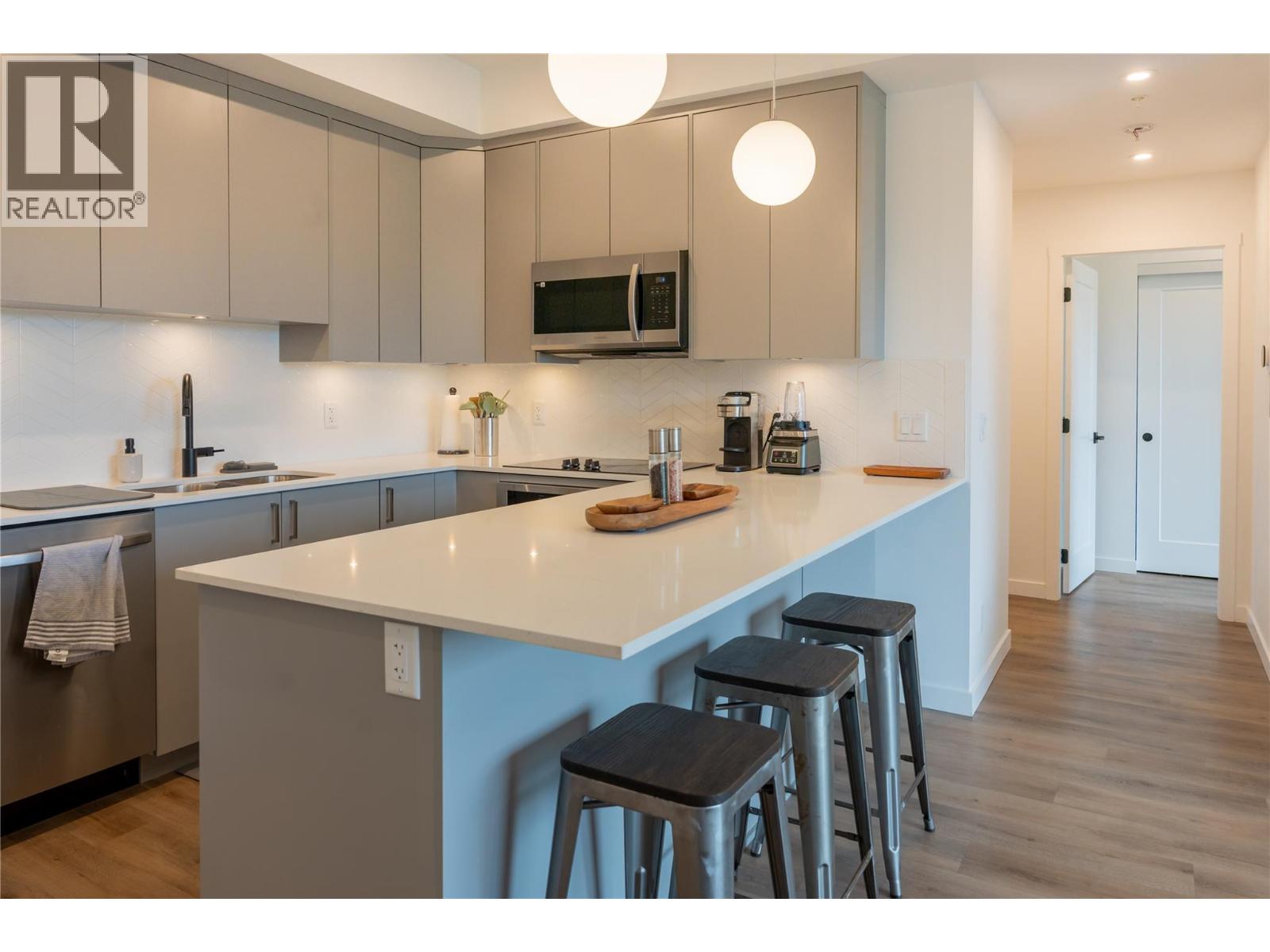 1301 Belaire Avenue Unit# 514