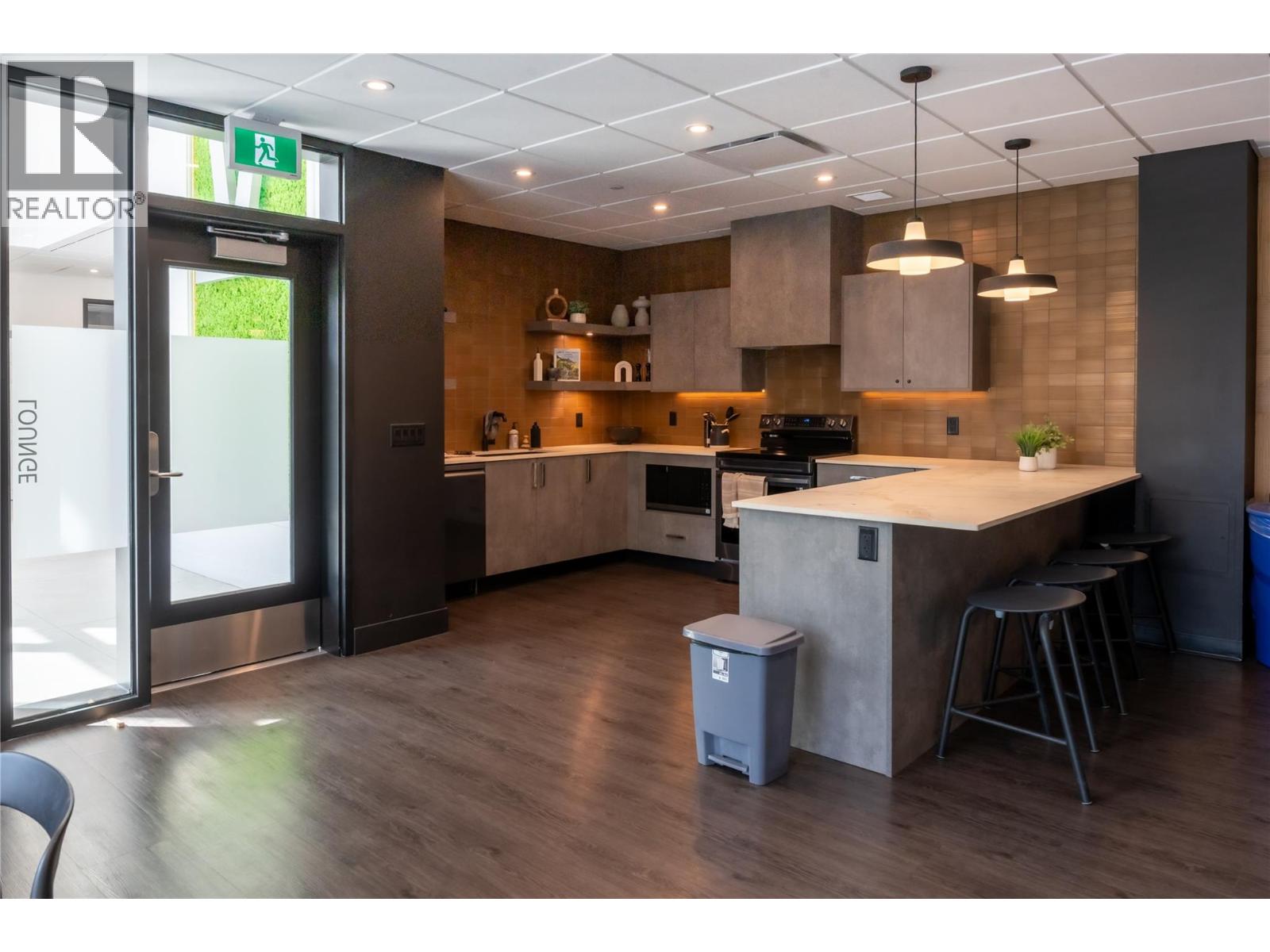 1301 Belaire Avenue Unit# 514